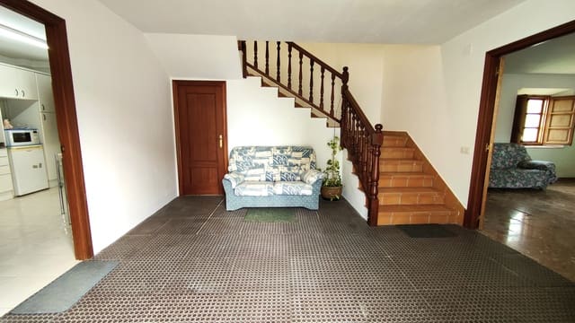 5 soveværelse Villa til salg i Cacicedo, Camargo med garage - € 425.000 (Ref: 9355559)