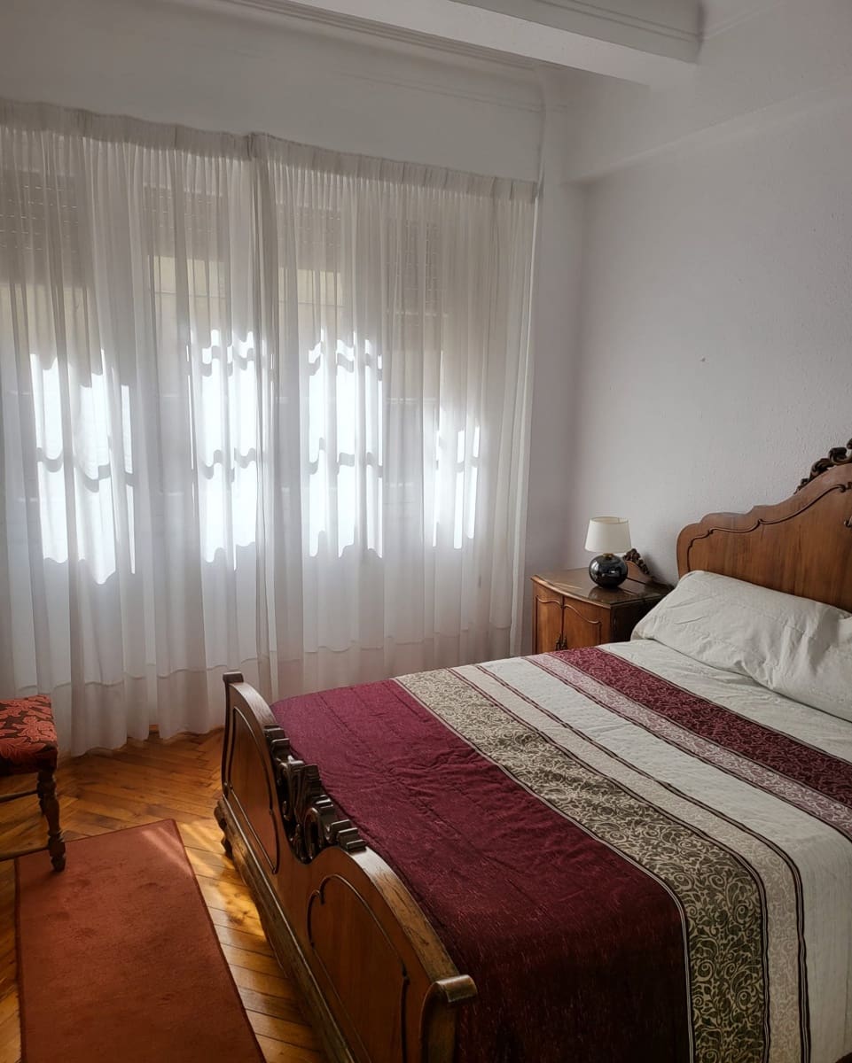 4 bedroom Flat for sale in Santander - € 598,000 (Ref: 9400549)