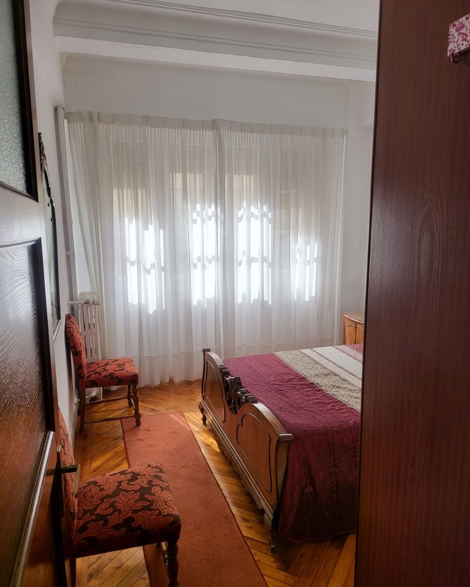 4 bedroom Flat for sale in Santander - € 598,000 (Ref: 9400549)