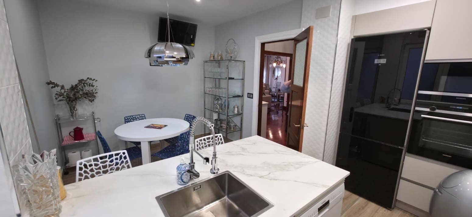 3 sypialnia Mieszkanie na sprzedaż w Santander - 629 000 € (Ref: 9413776)