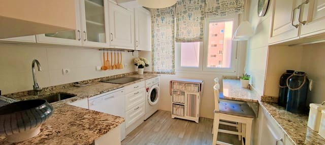 2 bedroom Flat for rent in Santander - € 1,000 (Ref: 9413777)