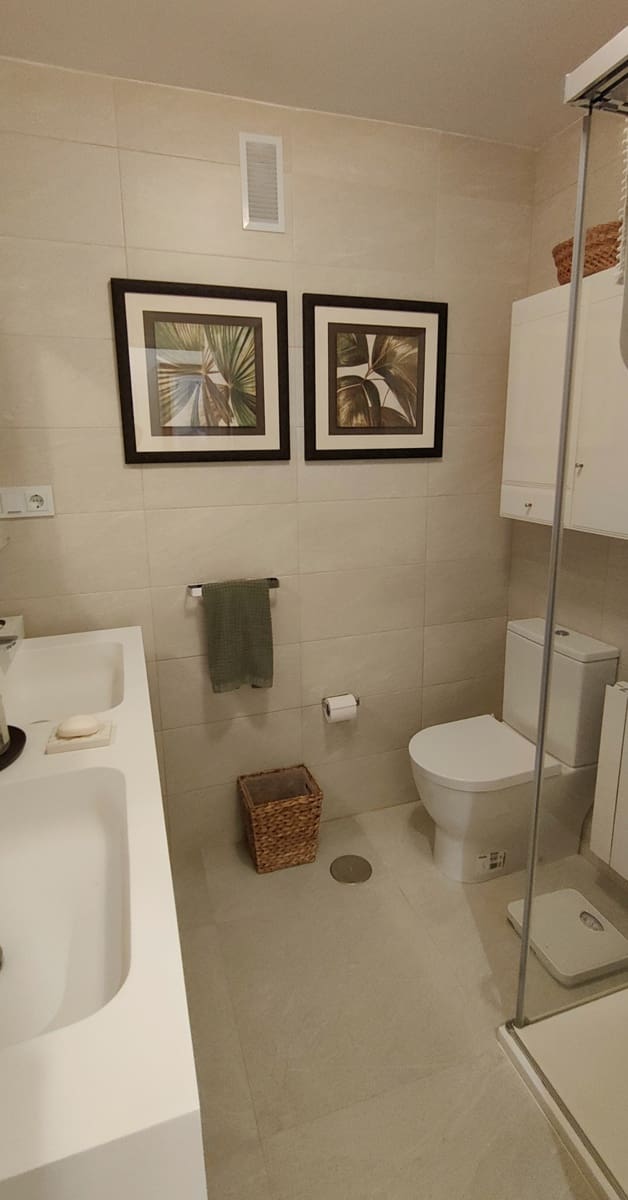 2 bedroom Flat for rent in Santander - € 1,000 (Ref: 9413777)