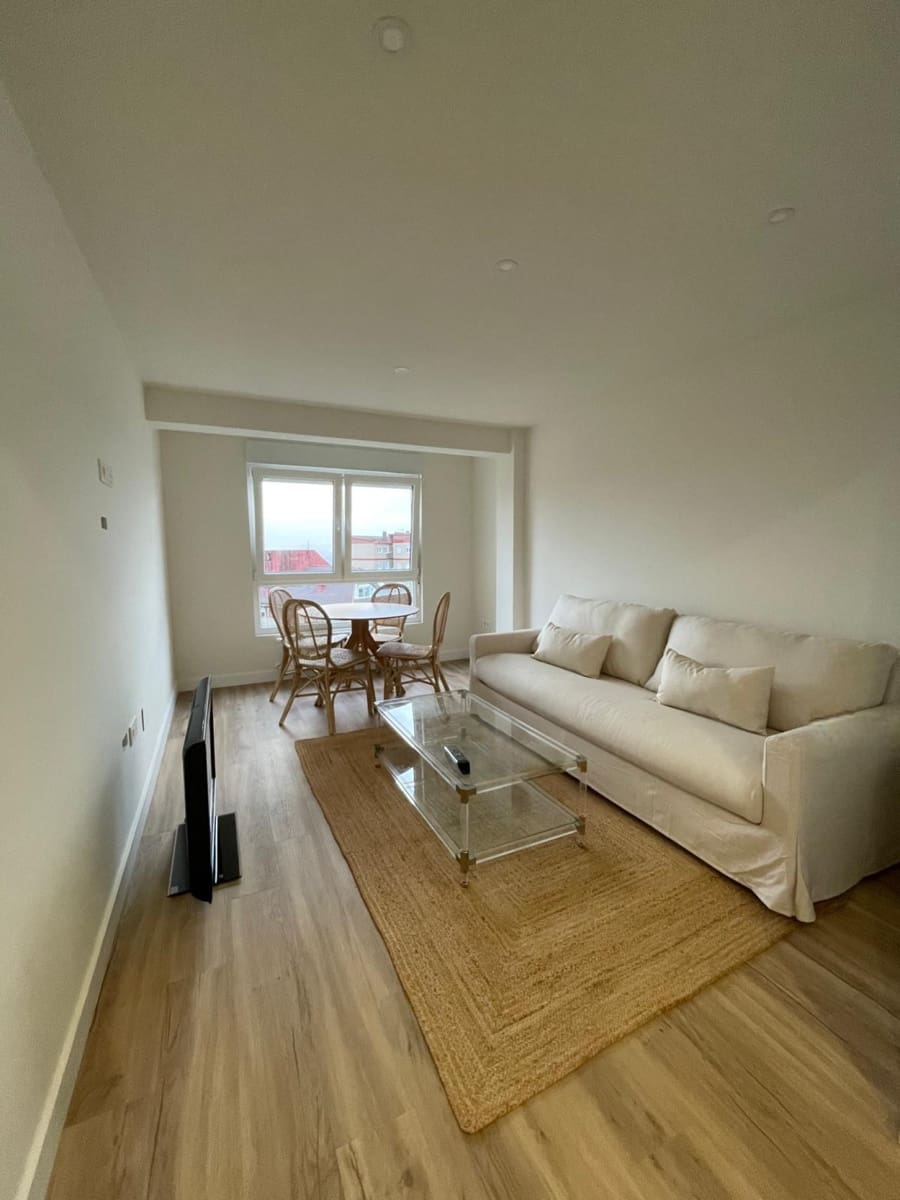 Appartement de 2 chambres à louer à Santander - 900 € (Ref: 9450881)