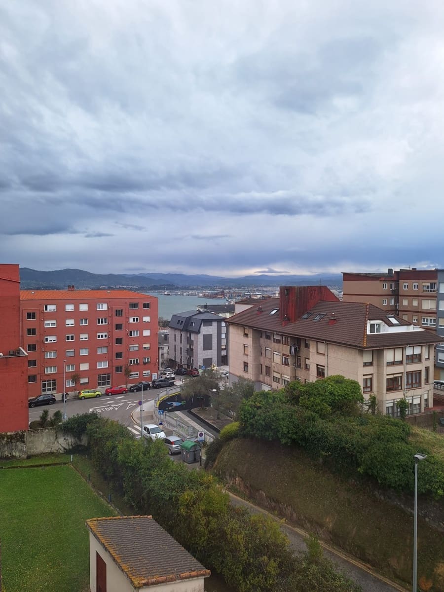 Appartement de 2 chambres à louer à Santander - 900 € (Ref: 9450881)