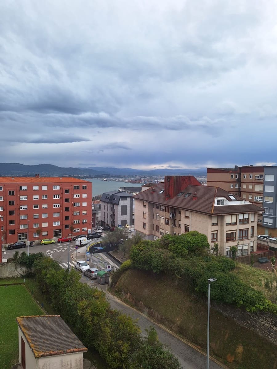 Appartement de 2 chambres à louer à Santander - 900 € (Ref: 9450881)