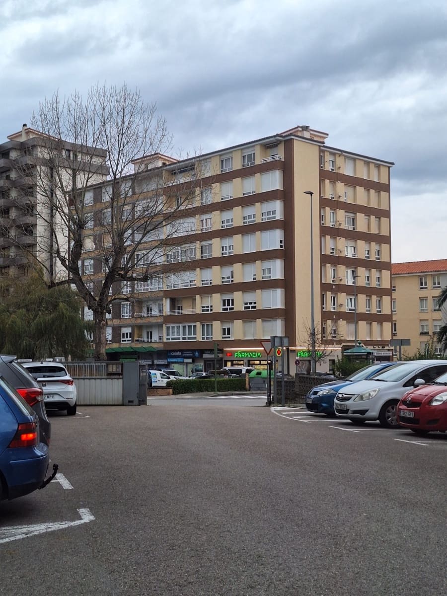 Appartement de 2 chambres à louer à Santander - 900 € (Ref: 9450881)