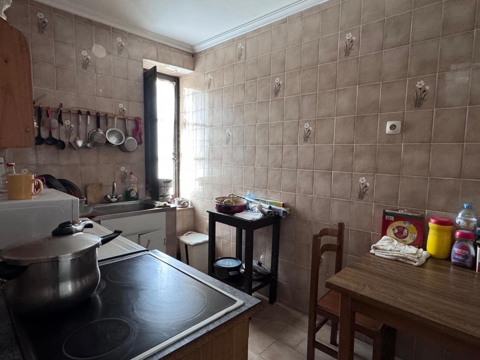 12 soverom Bedrift til salgs i Valdeolea - € 240 000 (Ref: 9472768)