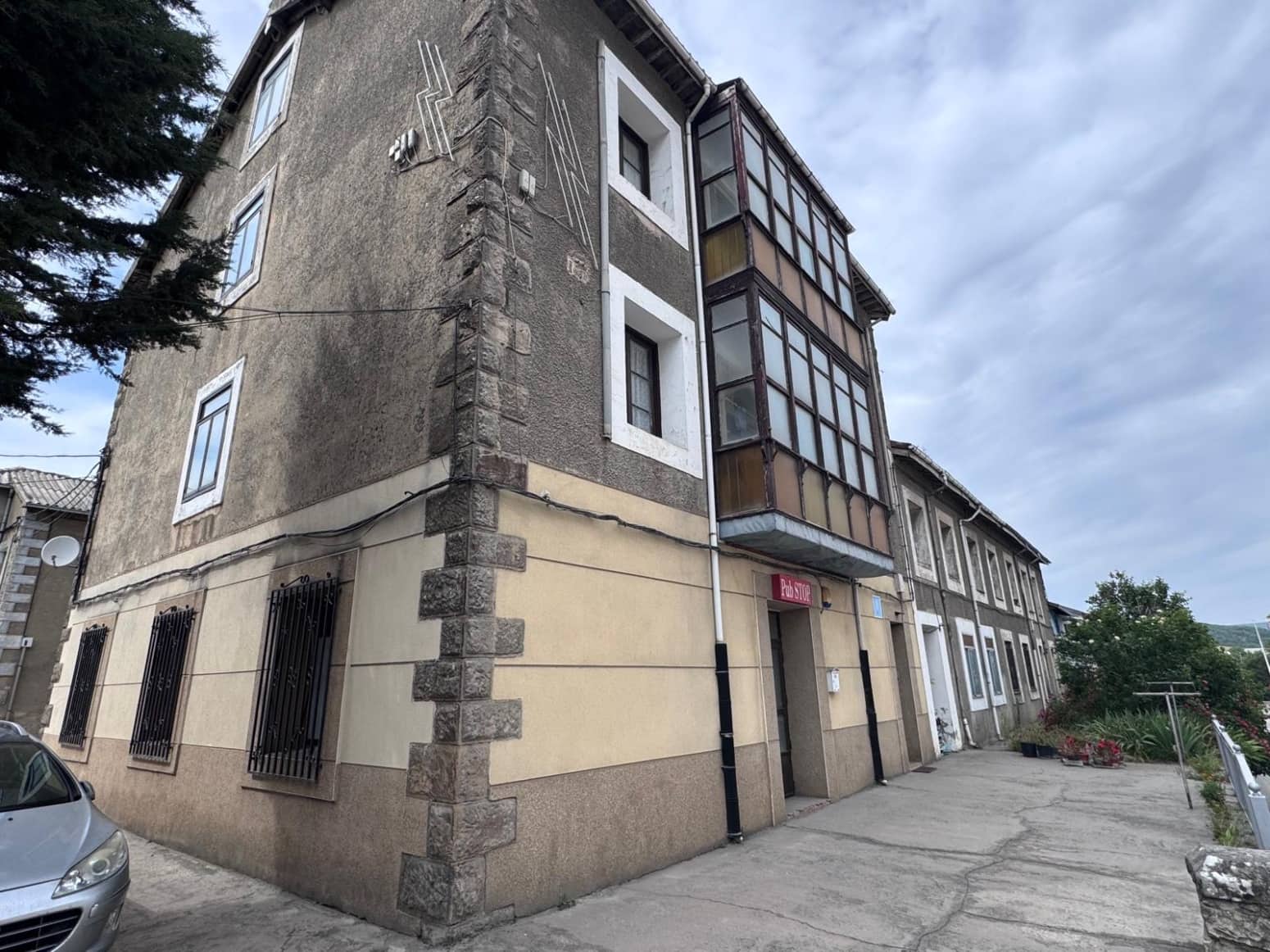 12 soverom Bedrift til salgs i Valdeolea - € 240 000 (Ref: 9472768)