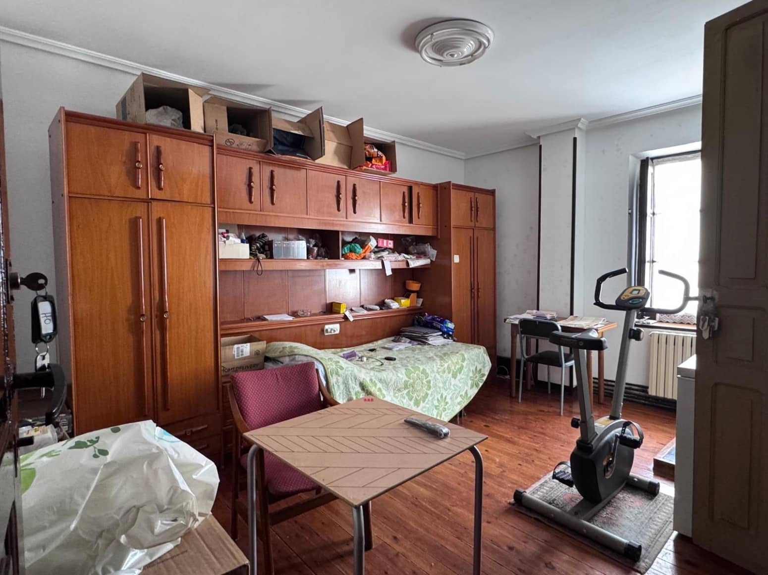 12 soverom Bedrift til salgs i Valdeolea - € 240 000 (Ref: 9472768)