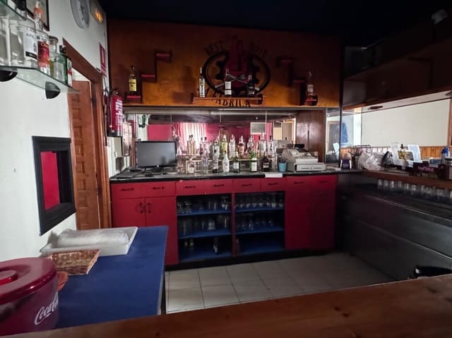 12 camera da letto Azienda in vendita in Valdeolea - 240.000 € (Rif: 9472768)