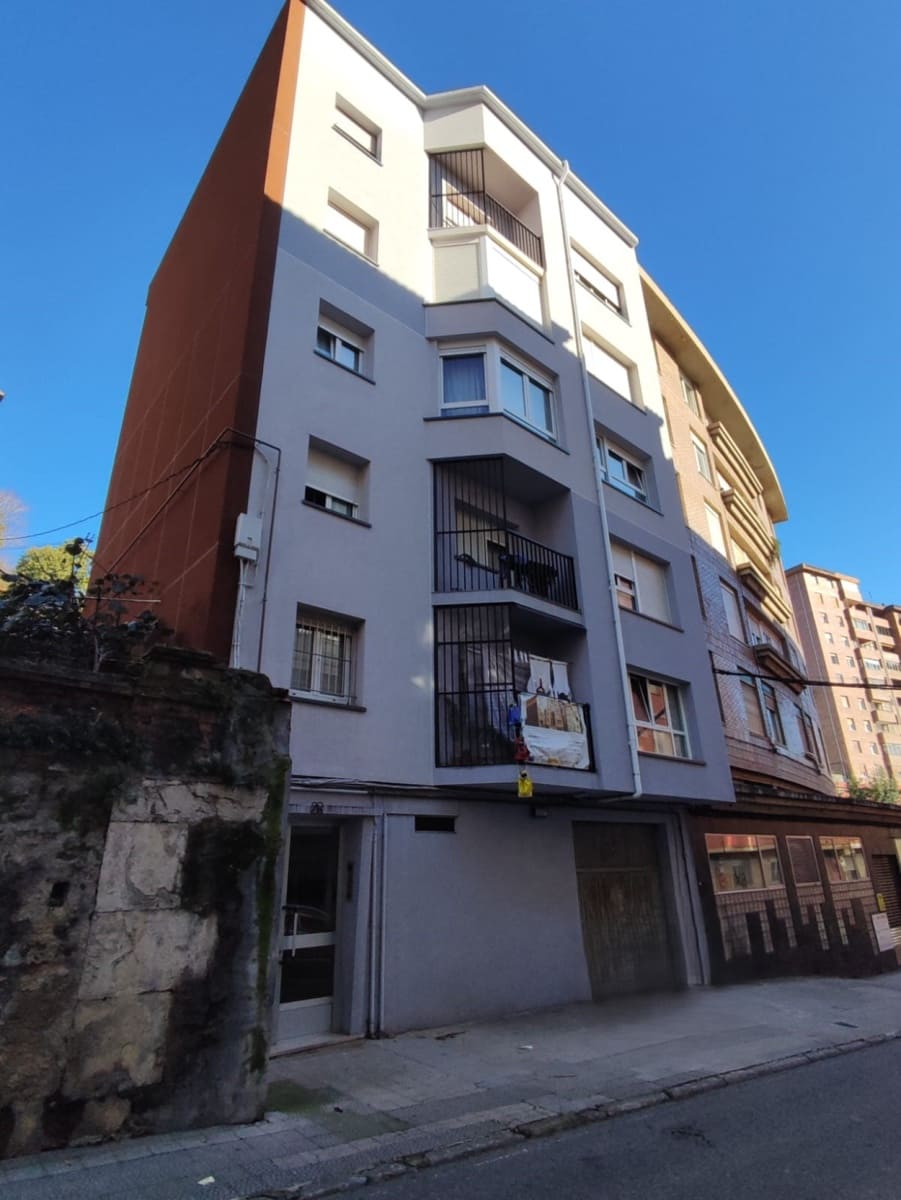 3 bedroom Flat for sale in Santander - € 210,000 (Ref: 9485586)
