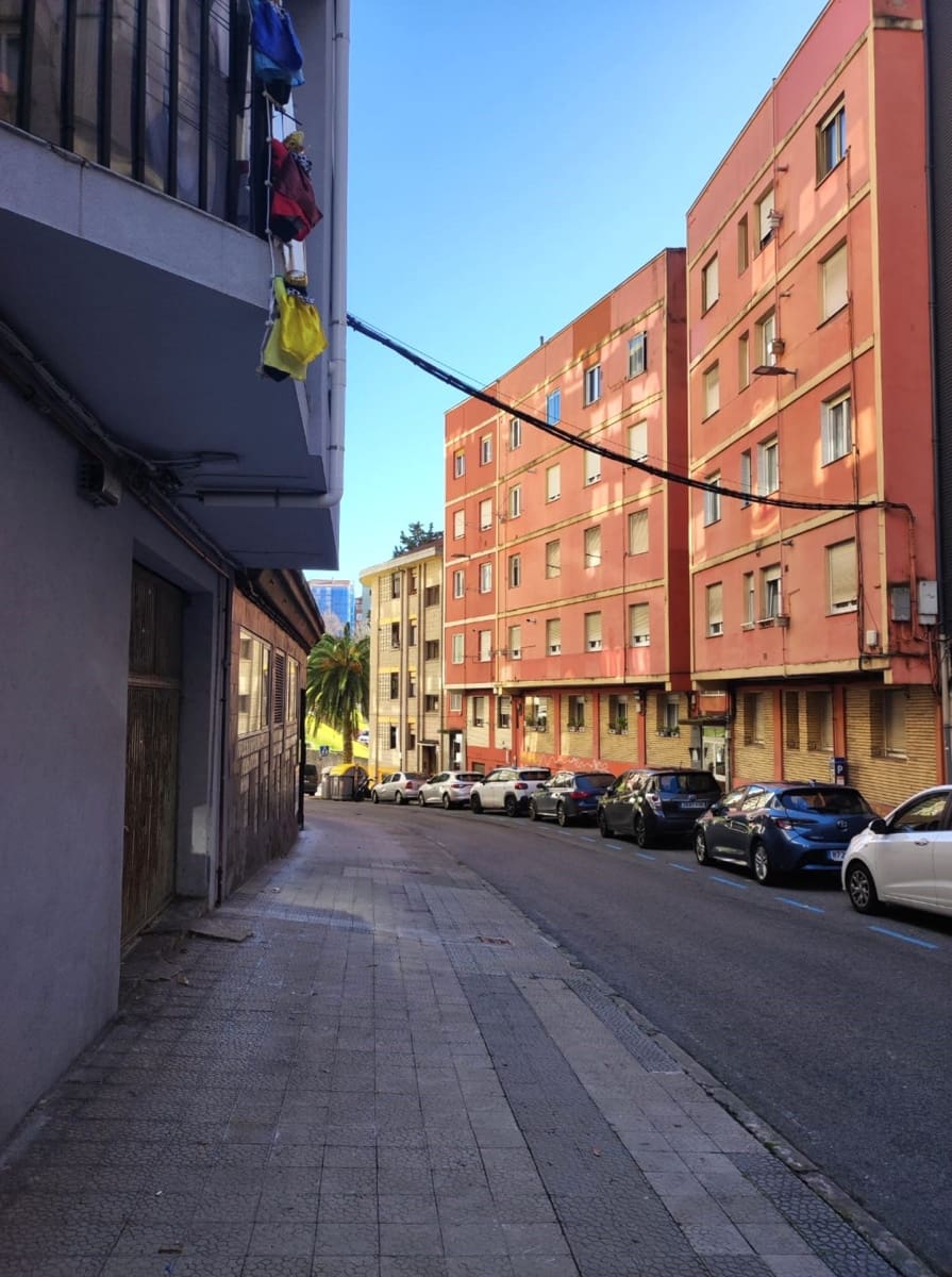 3 bedroom Flat for sale in Santander - € 210,000 (Ref: 9485586)