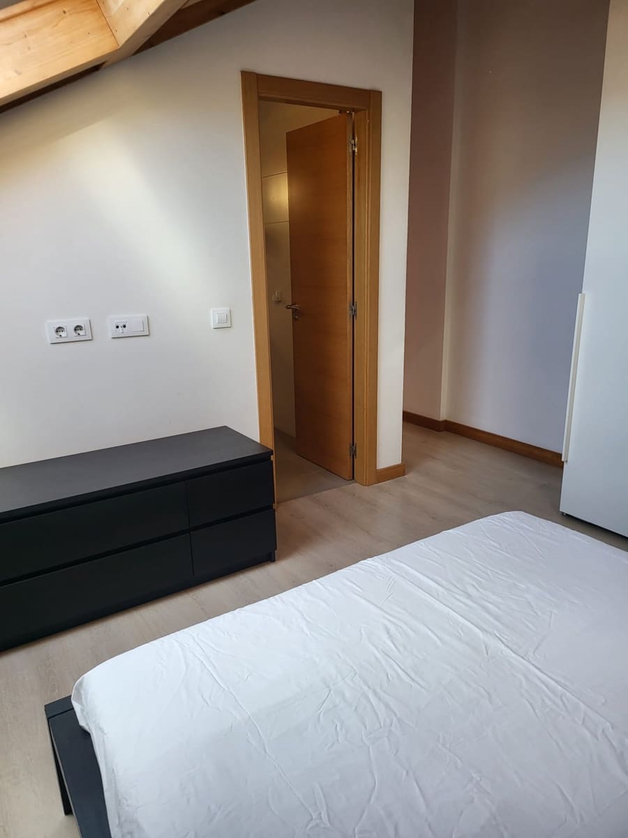 Piso de 1 habitación en Santander en alquiler - 850 € (Ref: 9501958)