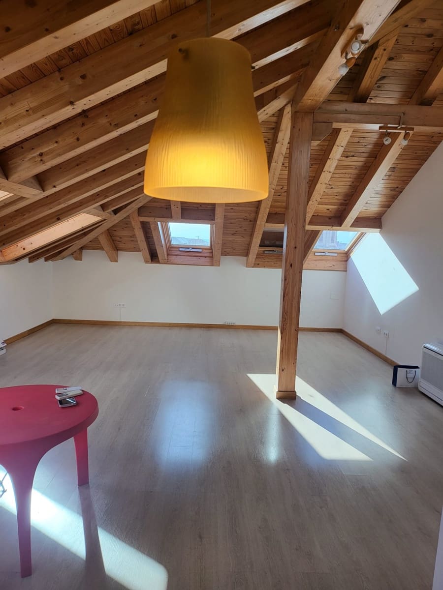 Piso de 1 habitación en Santander en alquiler - 850 € (Ref: 9501958)