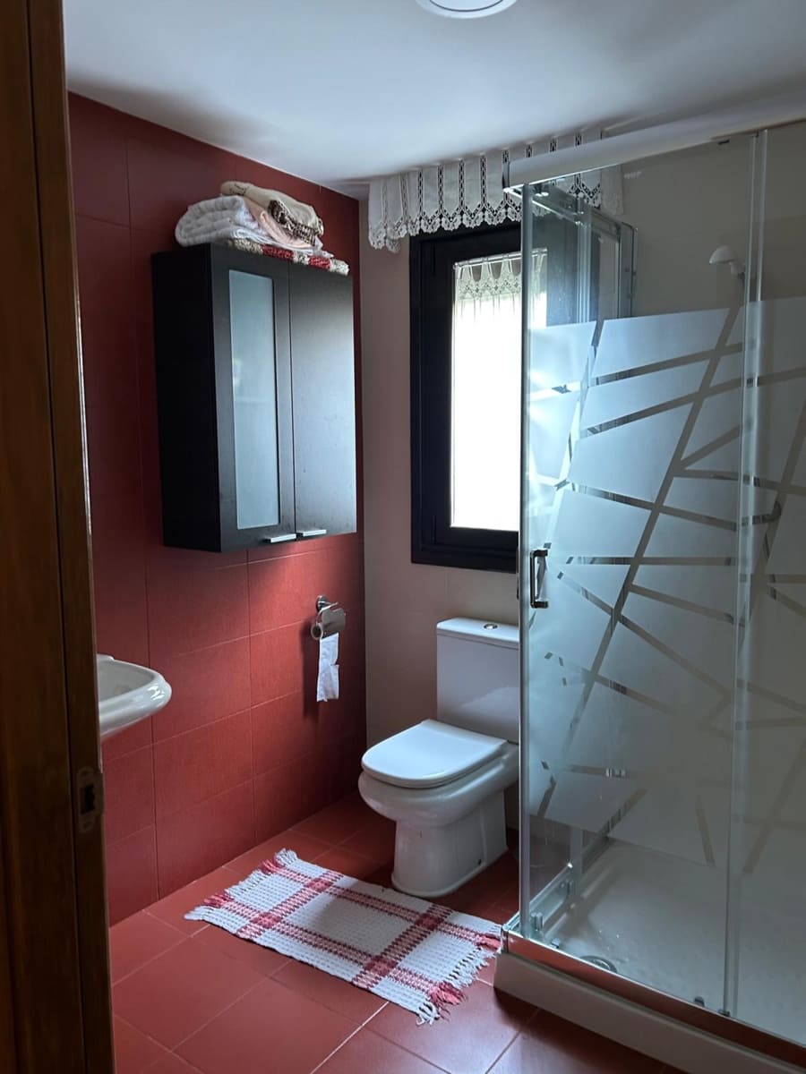 4 slaapkamer Villa te koop in Santillana del Mar met garage - € 410.000 (Ref: 9518579)