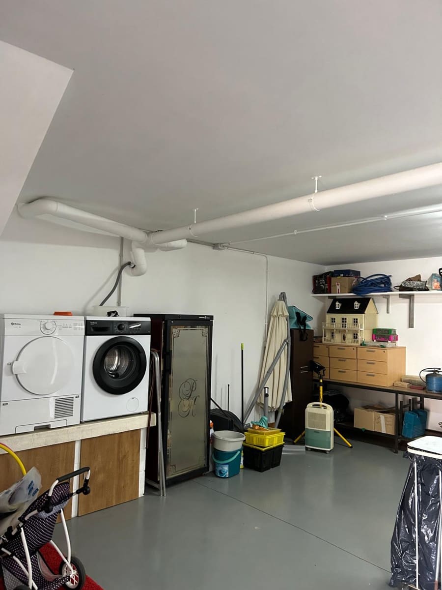 4 slaapkamer Villa te koop in Santillana del Mar met garage - € 410.000 (Ref: 9518579)