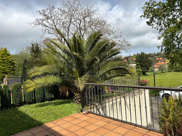 4 slaapkamer Villa te koop in Santillana del Mar - € 410.000 (Ref: 9518579)