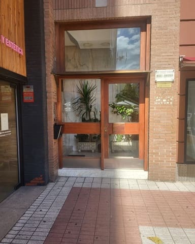 Piso de 3 habitaciones en Santander en alquiler - 900 € (Ref: 9527181)