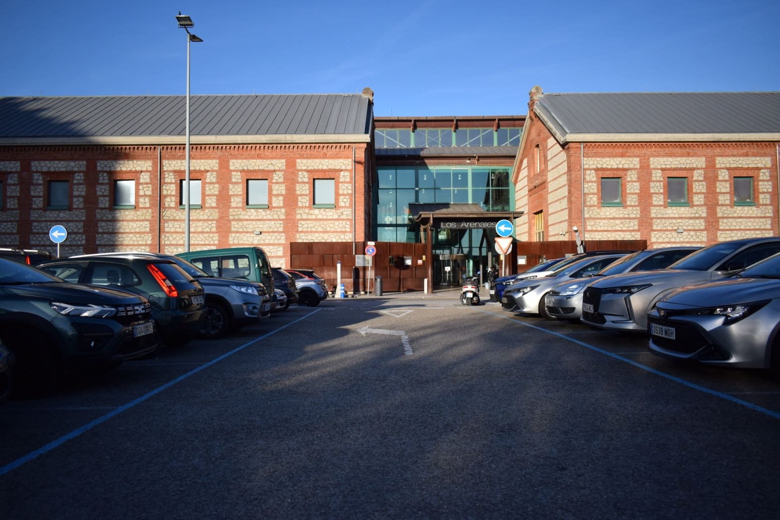 3 soveværelse Lejlighed til leje i Santander - € 900 (Ref: 9527181)