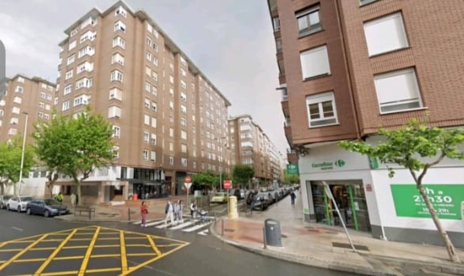 3 soveværelse Lejlighed til leje i Santander - € 900 (Ref: 9527181)