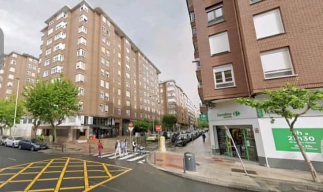 Piso de 3 habitaciones en Santander en alquiler - 900 € (Ref: 9527181)