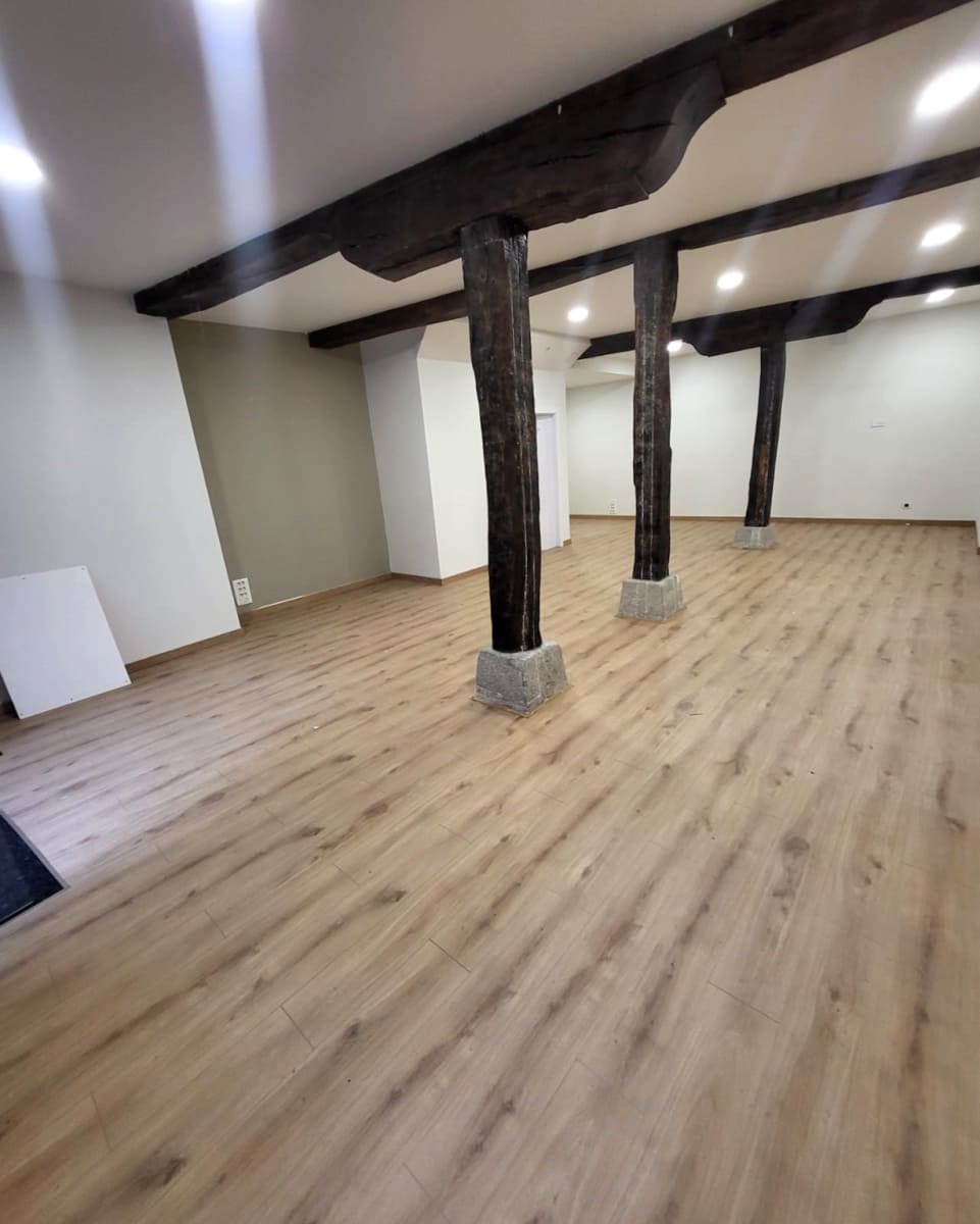 Commercial for rent in Santander - € 1,800 (Ref: 9530128)