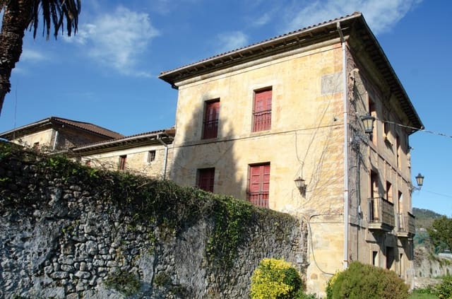 6 soveværelse Lejlighed til salg i Guriezo med garage - € 1.300.000 (Ref: 9555269)