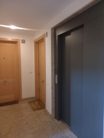 2 soveværelse Lejlighed til leje i Santander med garage - € 850 (Ref: 9561411)