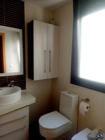 2 soveværelse Lejlighed til leje i Santander med garage - € 850 (Ref: 9561411)