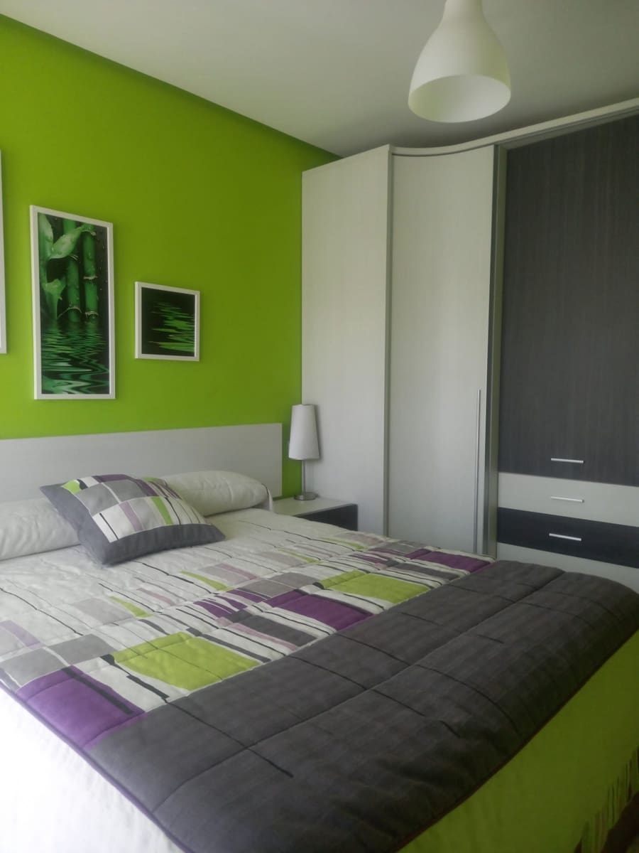 2 soveværelse Lejlighed til leje i Santander med garage - € 850 (Ref: 9561411)