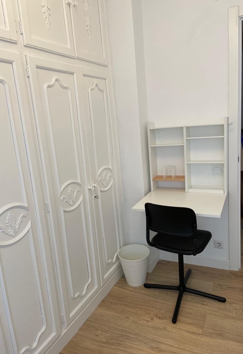 3 bedroom Flat for rent in Torrelavega - € 270 (Ref: 9590833)