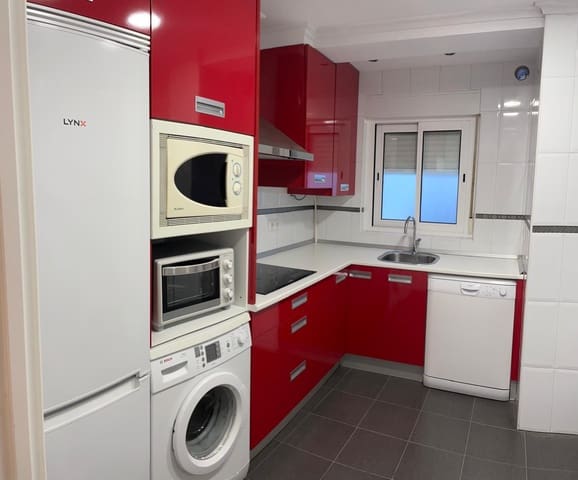 3 bedroom Flat for rent in Torrelavega - € 270 (Ref: 9590833)