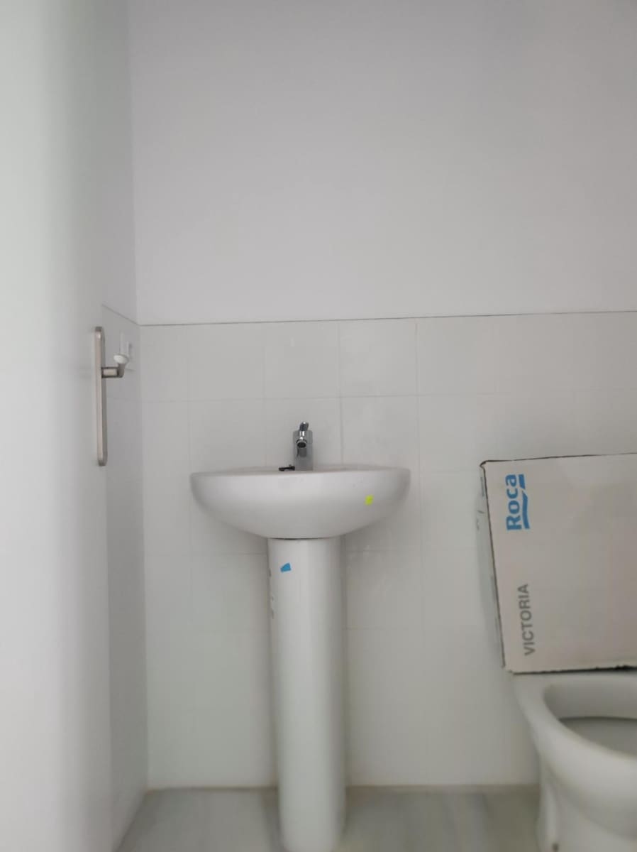 Komercyjne na sprzedaż w Santander - 139 900 € (Ref: 9590834)