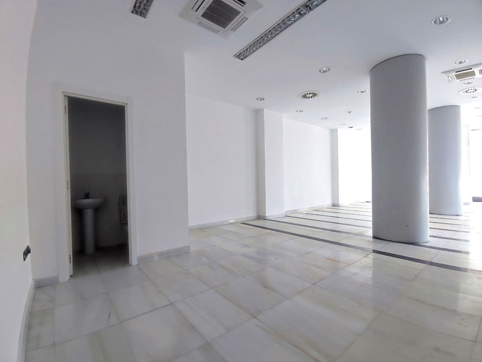 Komercyjne na sprzedaż w Santander - 139 900 € (Ref: 9590834)