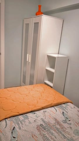 2 soveværelse Lejlighed til leje i Santander - € 800 (Ref: 9590835)