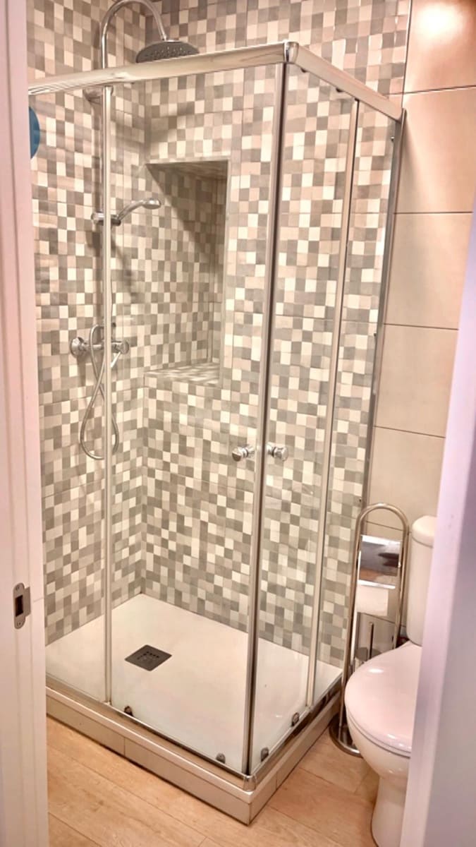 2 quarto Apartamento para arrendar em Santander - 800 € (Ref: 9590835)