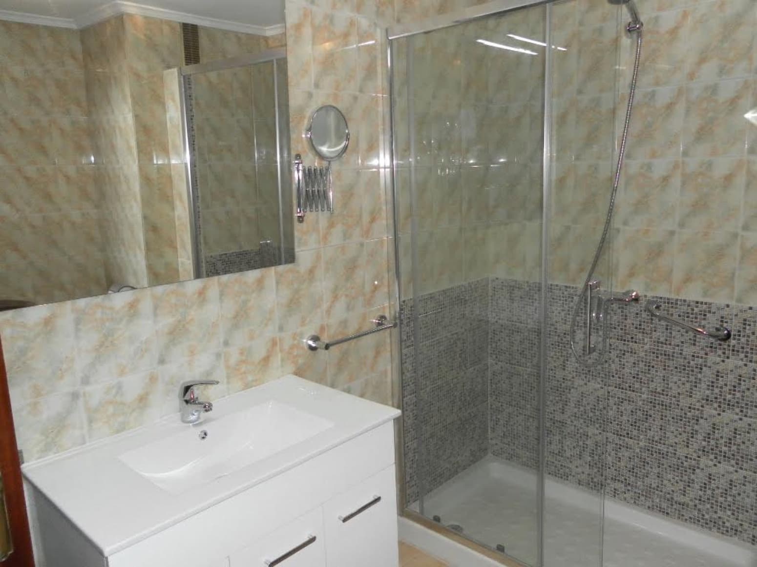 1 sypialnia Mieszkanie do wynajęcia w Santander - 780 € (Ref: 9620887)