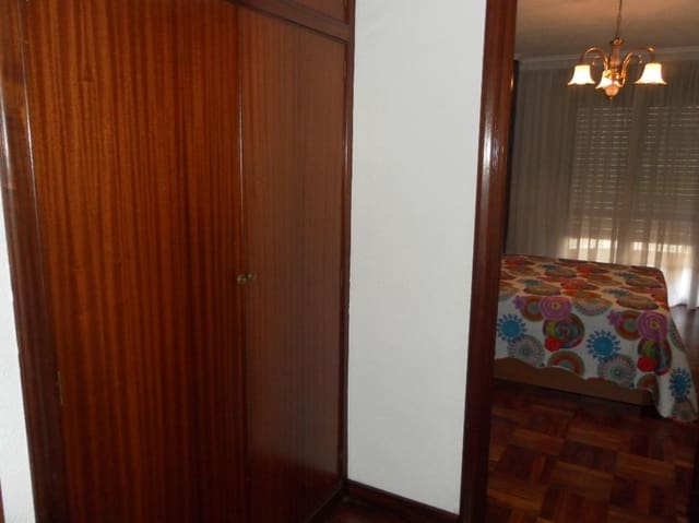 1 sypialnia Mieszkanie do wynajęcia w Santander - 780 € (Ref: 9620887)