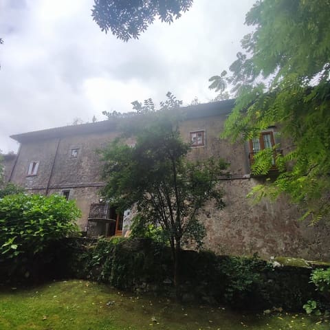 Chalet de 7 habitaciones en Ruesga en venta con garaje - 360.000 € (Ref: 9625392)