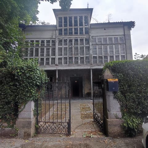 Chalet de 7 habitaciones en Ruesga en venta con garaje - 360.000 € (Ref: 9625392)