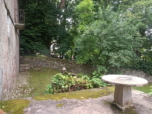 Chalet de 7 habitaciones en Ruesga en venta con garaje - 360.000 € (Ref: 9625392)