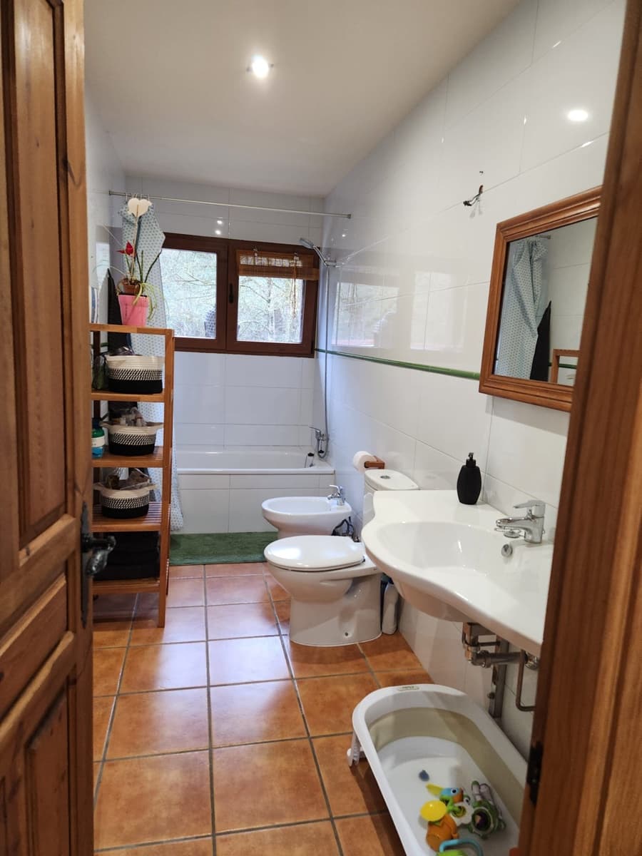 3 bedroom Villa for sale in Corvera de Toranzo with garage - € 425,000 (Ref: 9686199)