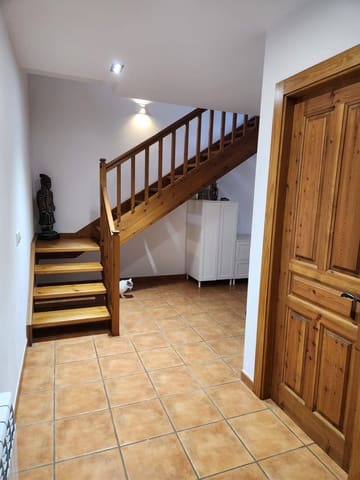 3 soveværelse Villa til salg i Corvera de Toranzo med garage - € 425.000 (Ref: 9686199)