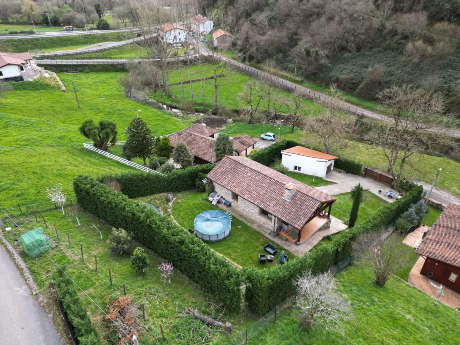 3 bedroom Villa for sale in Corvera de Toranzo with garage - € 425,000 (Ref: 9686199)