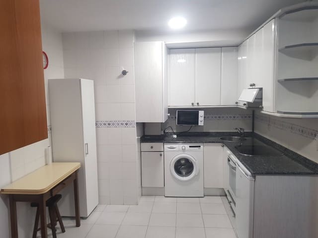 2 makuuhuone Asunto vuokrattavana paikassa Santander - 850 € (Ref: 9701404)