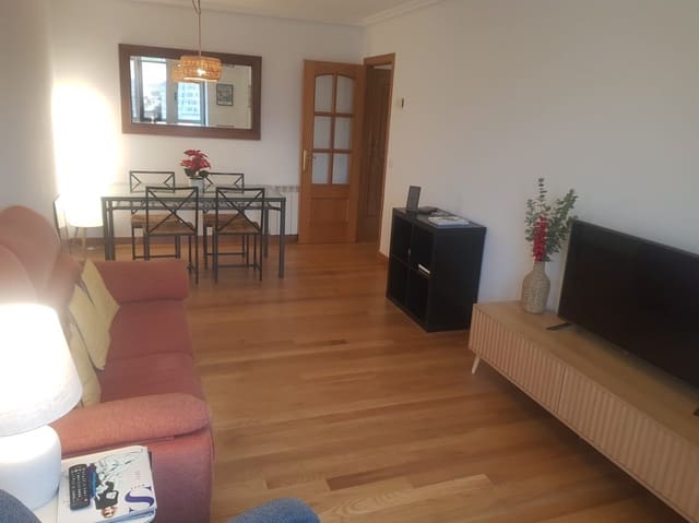 2 sovrum Lägenhet att hyra i Santander med garage - 950 € (Ref: 9704869)