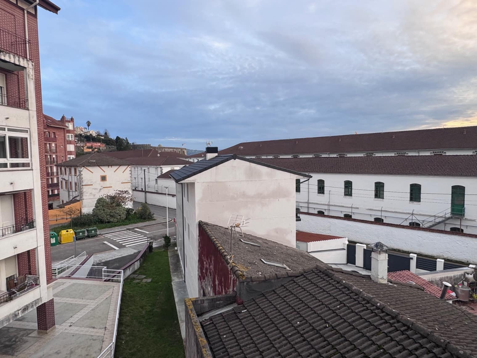 3 bedroom Flat for sale in Santona with garage - € 465,000 (Ref: 9726449)