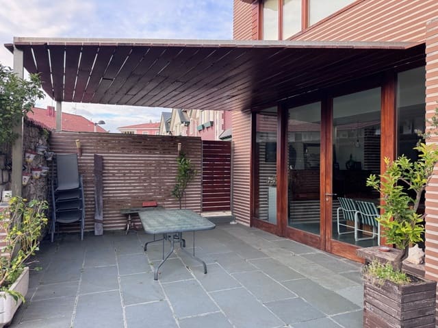 3 sovrum Lägenhet till salu i Santoña med garage - 465 000 € (Ref: 9726449)
