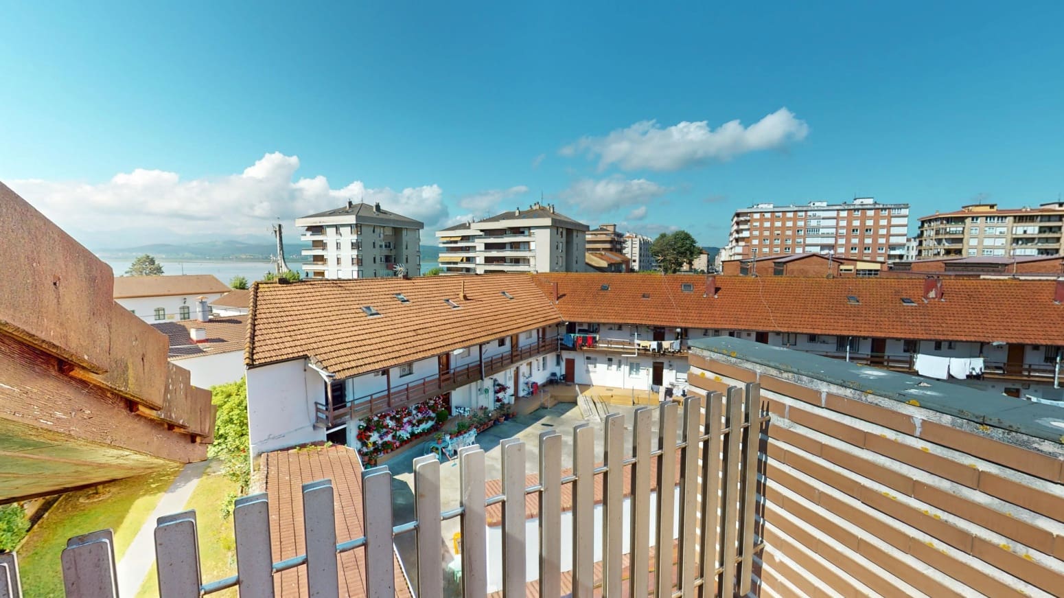 3 bedroom Flat for sale in Santona with garage - € 465,000 (Ref: 9726449)