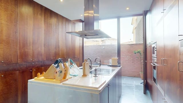 3 soveværelse Lejlighed til salg i Santoña med garage - € 465.000 (Ref: 9726449)